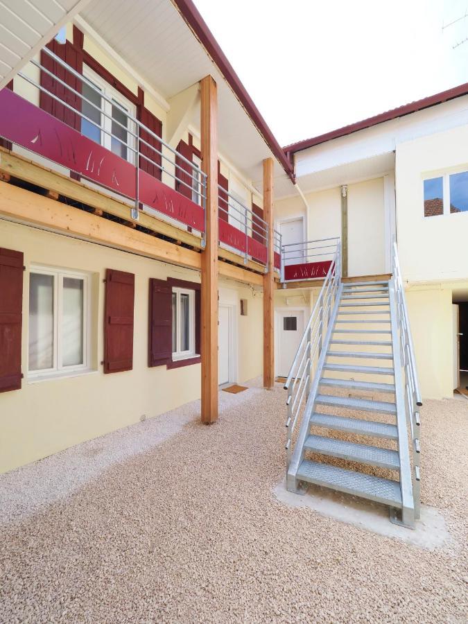 Stylish Duo : T2 Lumineux Au Coeur De Pau Apartment ภายนอก รูปภาพ